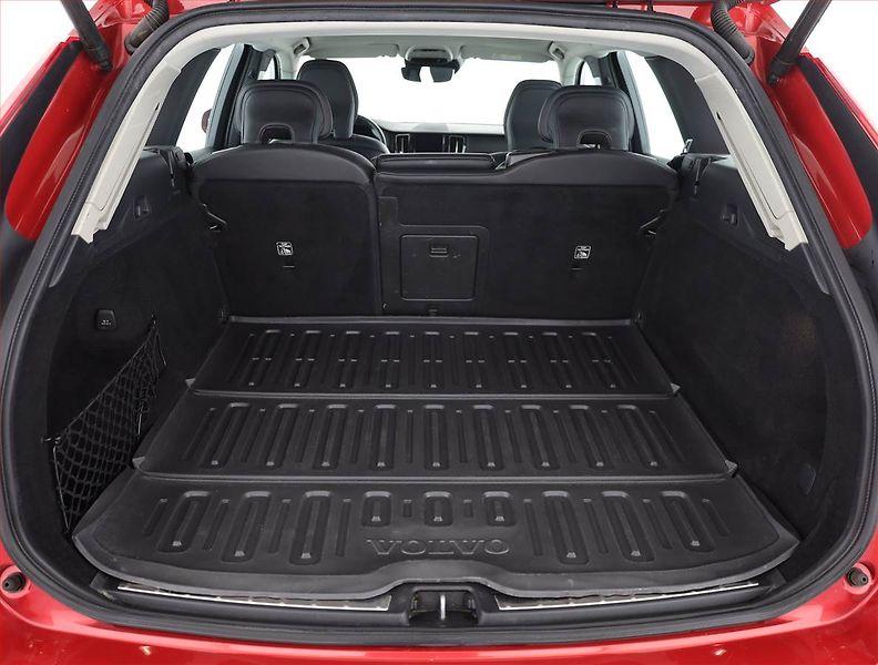 Volvo XC60 (2020) B4 AWD - fotka 21 z 22