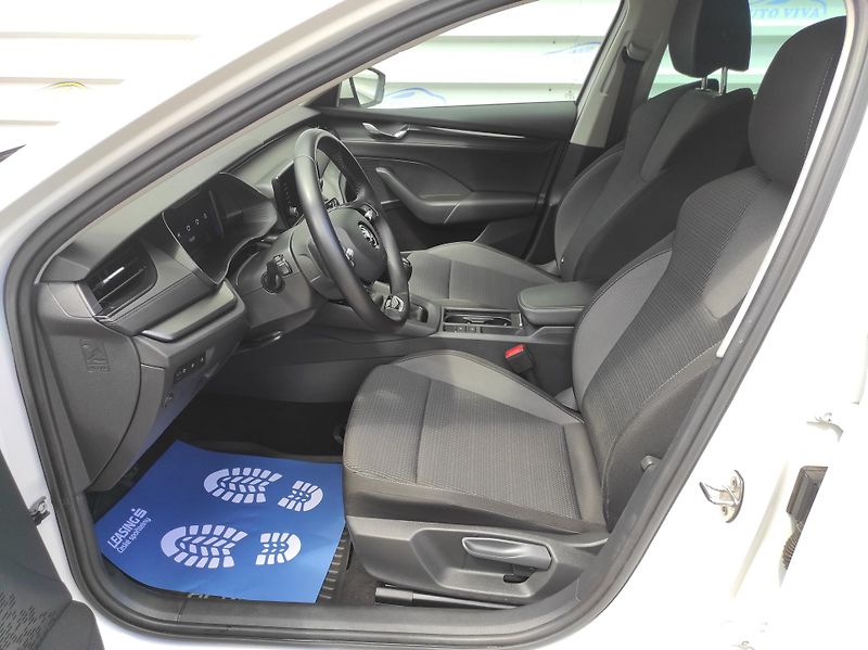 Škoda Octavia 2,0TDi 85kW, Ambition Plus, ČR - fotka 8 z 29