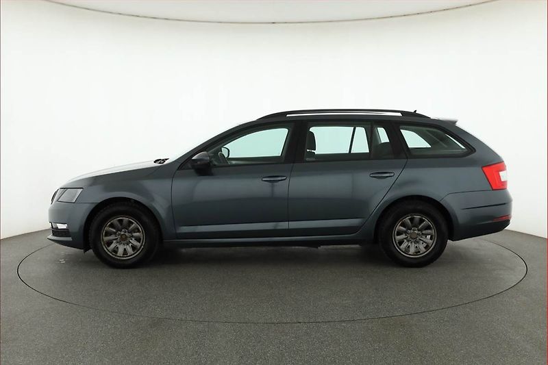 Škoda Octavia (2020) Ambition 1.6 TDI, Tempomat - fotka 3 z 14