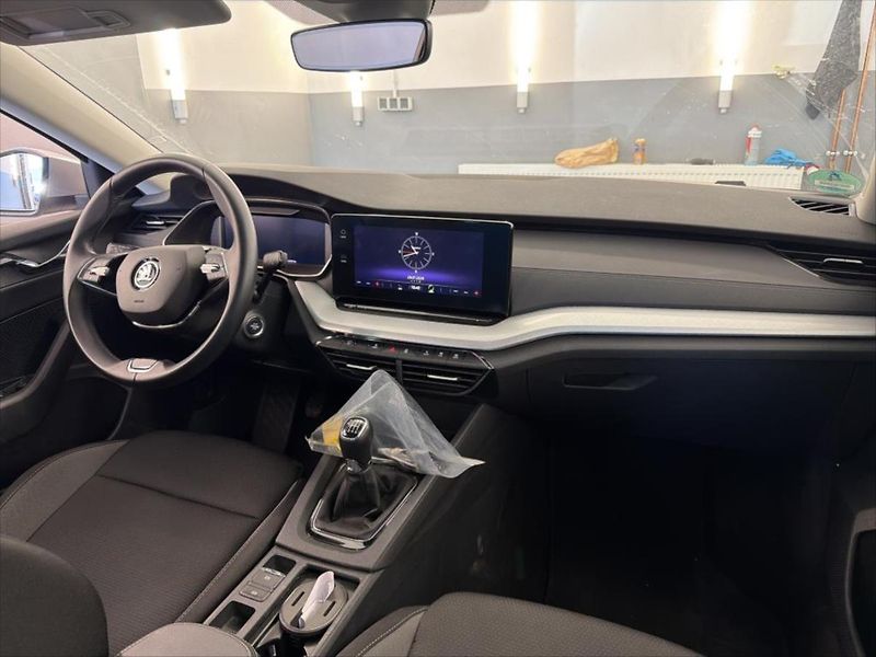 Škoda Octavia 2,0 TDI TAŽNÉ WEBASTO - fotka 5 z 9