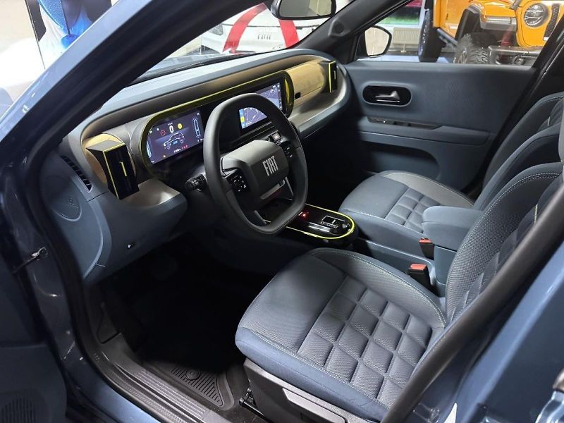 Fiat Grande Panda (2026) 1.2 Turbo Hybrid 110k MHEV eDC - fotka 6 z 20