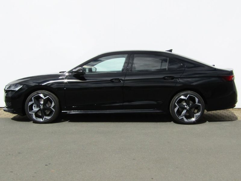 Škoda Superb (2026) Sportline 2.0 TDI 142 kW DSG 4 - fotka 3 z 30