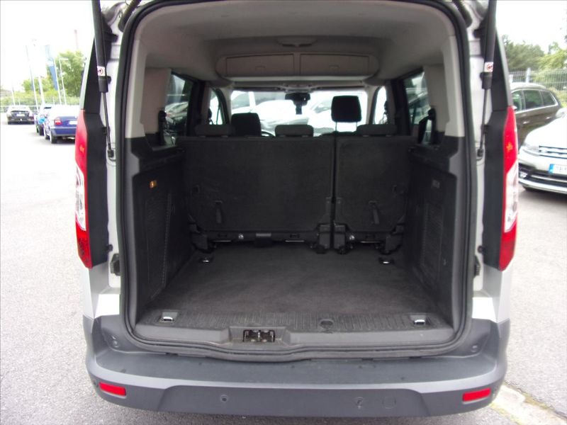 Ford Tourneo 1,6 TDCI  Connect - fotka 12 z 23