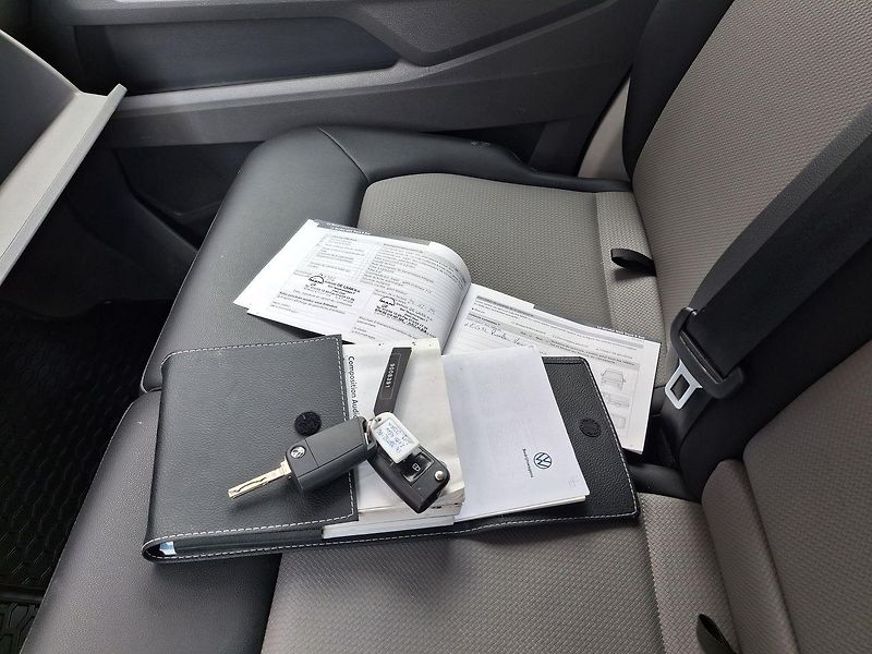 Volkswagen Crafter (2019) 2.0 TDI, 7 míst, ZÁRUKA - fotka 27 z 29