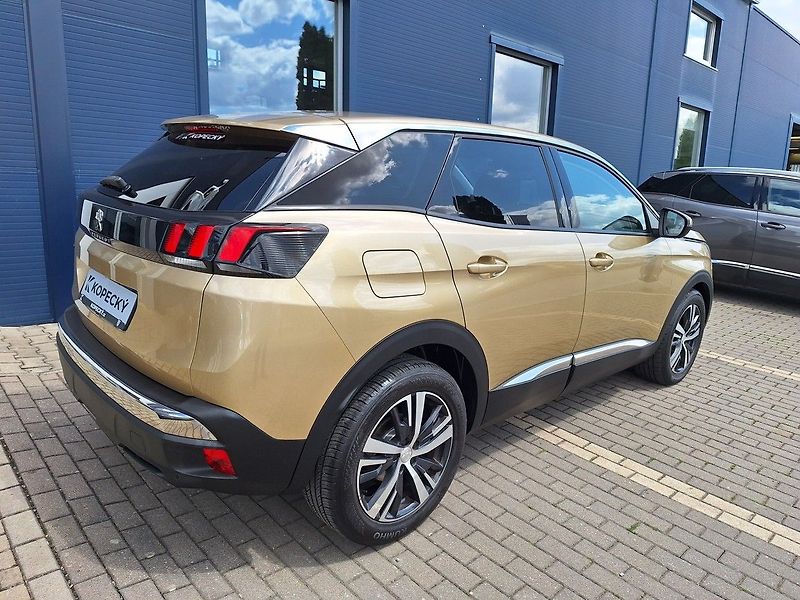 Peugeot 3008 (2017) ALLURE 1,6 BHDi 120k EAT6 - fotka 5 z 18