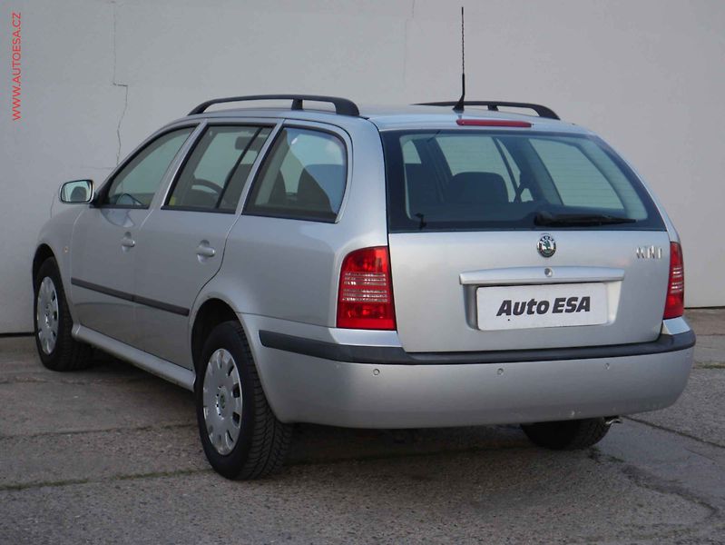 Škoda Octavia (2007) 1.6i, ČR, servis.kniha - fotka 4 z 16