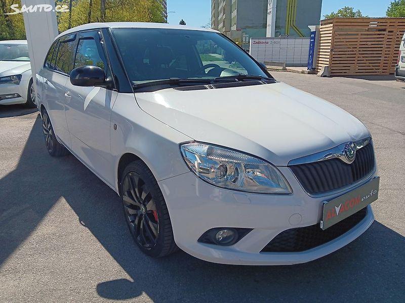 Škoda Fabia 1.4 TSI 132kW RS - fotka 4 z 28