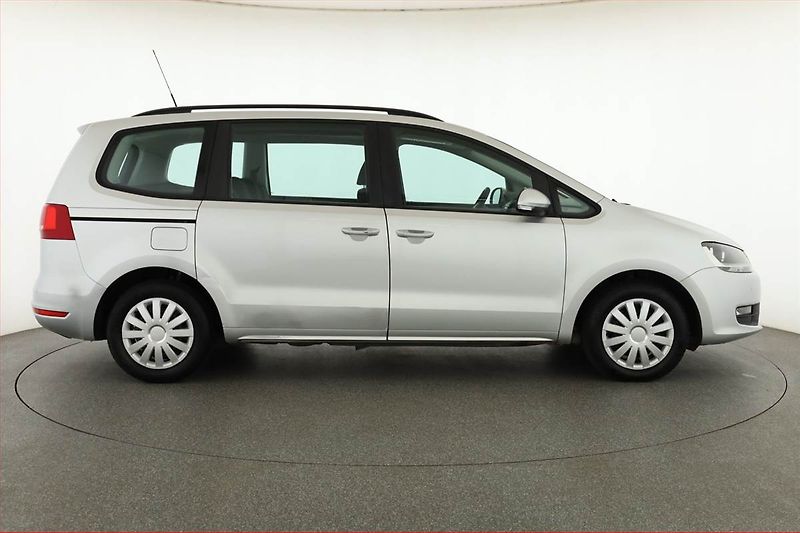 Volkswagen Sharan (2013) 2.0 TDI, Serv.kniha, Tempomat - fotka 6 z 13