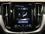 Volvo XC60 B4 AWD MOMENTUM PRO AUT CZ - náhled 30