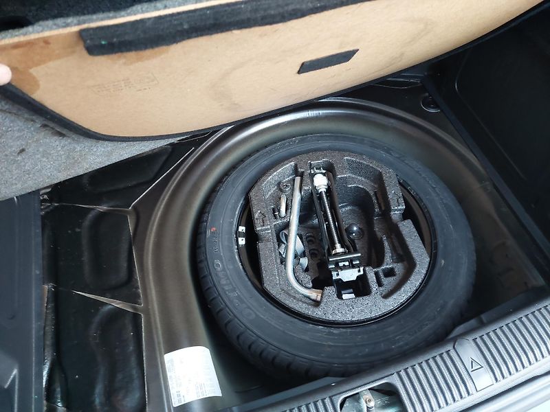 Škoda Fabia (2012) Monte Carlo 1,2TSi Zadáno!! - fotka 28 z 35