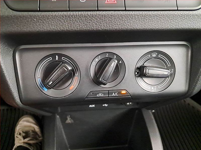 Škoda Fabia (2018) Ambition 1.4 TDI, Serv.kniha - fotka 13 z 16