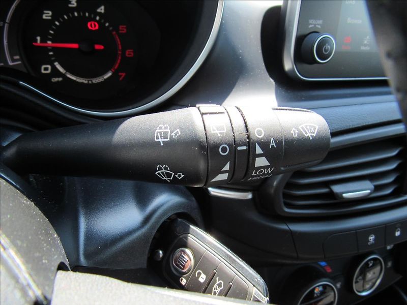 Fiat Tipo 1,6 MultiJet Automat - fotka 23 z 31