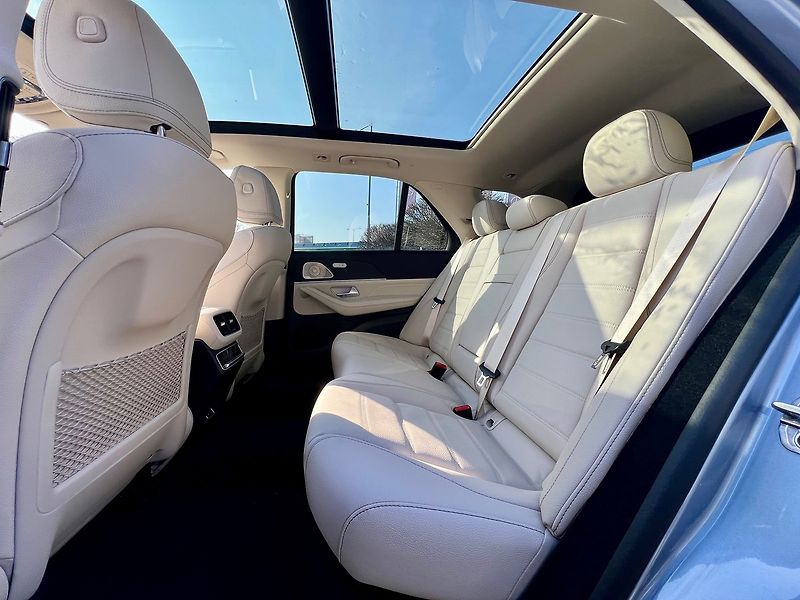 Mercedes-Benz GLE (2025) 450 d 4MATIC Edition 140 Years - fotka 10 z 32