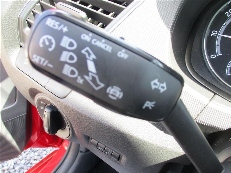 Škoda Fabia 1,0 TSI, klima,servis,DPH,CZ, - fotka 16 z 21