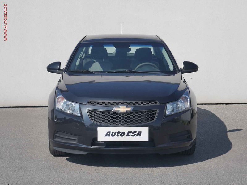 Chevrolet Cruze (2009) 1.6i, ČR, AC, tažné - fotka 2 z 14