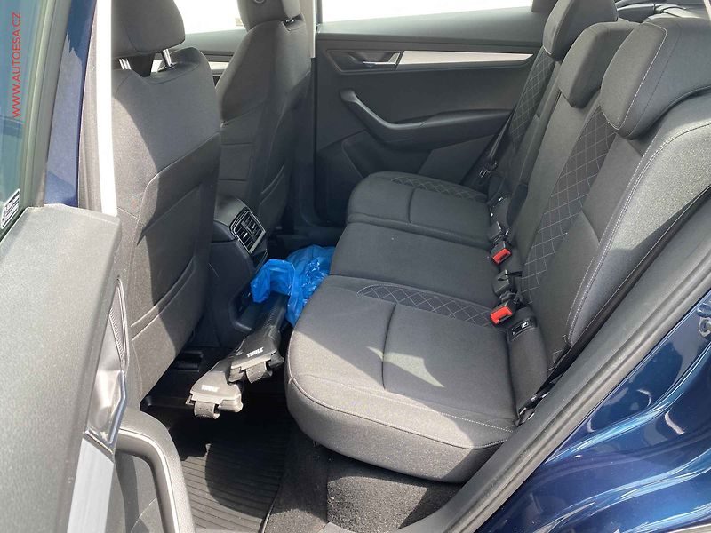 Škoda Karoq (2019) 2.0 TDi 4x4, 1.maj,ČR - fotka 10 z 17