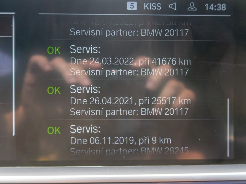 BMW X7 (2019) ČR 3.0i 250KW 7sed – INDIVIDUÁ - fotka 35 z 49