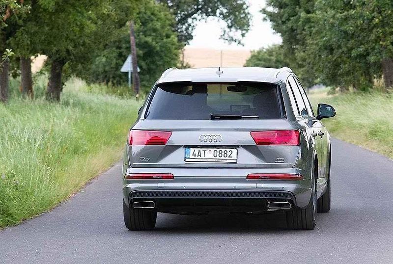 Audi Q7.