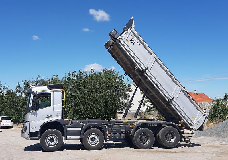 Volvo (2021) FMX 540 8x4 Bordmatic TAŽNÉ  - fotka 2 z 32