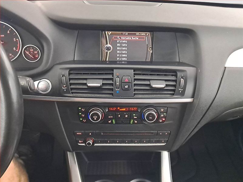 BMW X3 (2011) xDrive20d, 4X4, Automat, Kůže - fotka 12 z 18