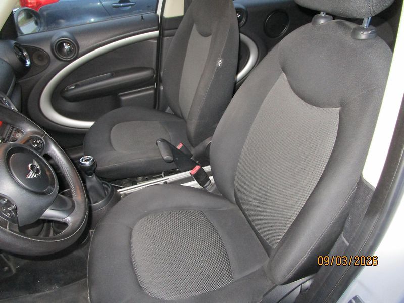 Mini Countryman (2013) 1,6 tdi - fotka 12 z 24