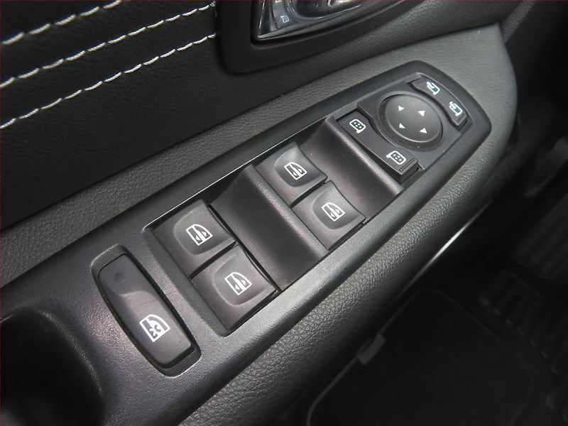 Renault Grand Scénic (2011) 1.6 dCi, 7 míst, po STK, Tažné - fotka 18 z 18