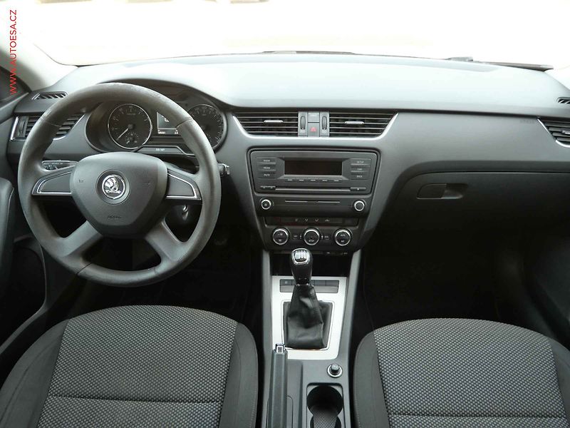 Škoda Octavia (2013) 1.2TSi, Ambition, autoAC - fotka 8 z 17