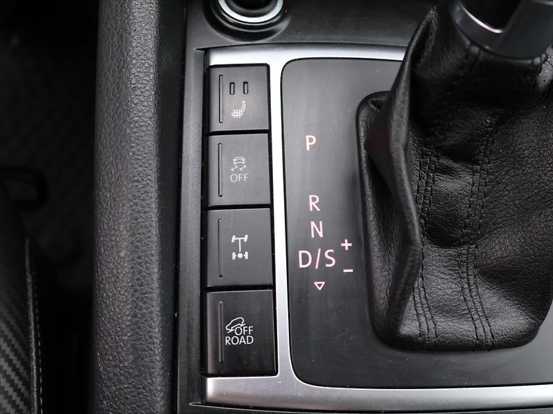 Volkswagen Amarok 3,0 TDI 4M 165kW Aventura CZ D - fotka 19 z 27
