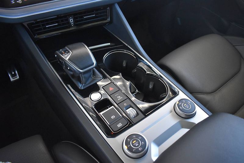 Volkswagen Touareg (2022) 3.0TDI 210kW 4Motion, LED Matr - fotka 26 z 32