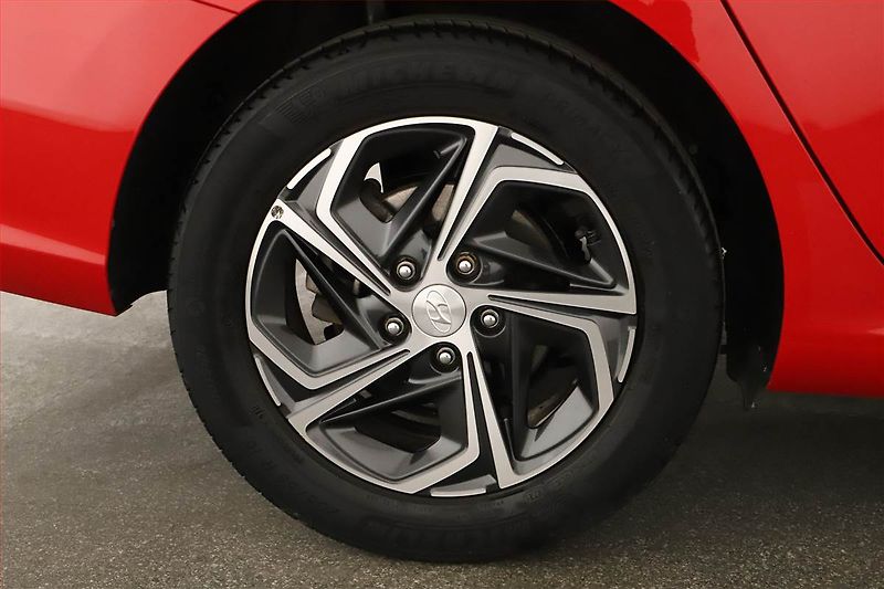 Hyundai i30 (2021) Comfort 1.0 T-GDI, ČR,1.maj - fotka 13 z 13