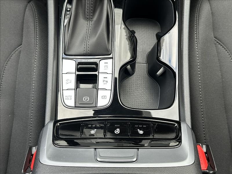 Hyundai Tucson 1,6 T-GDI 150PS  Smart A/T - fotka 27 z 55