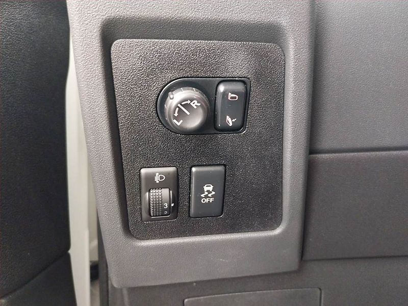 Nissan Qashqai (2012) 1.6, Serv.kniha, Navi - fotka 18 z 21
