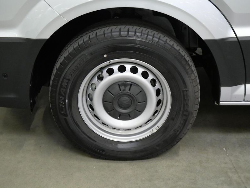 Volkswagen Grand California - fotka 10 z 27
