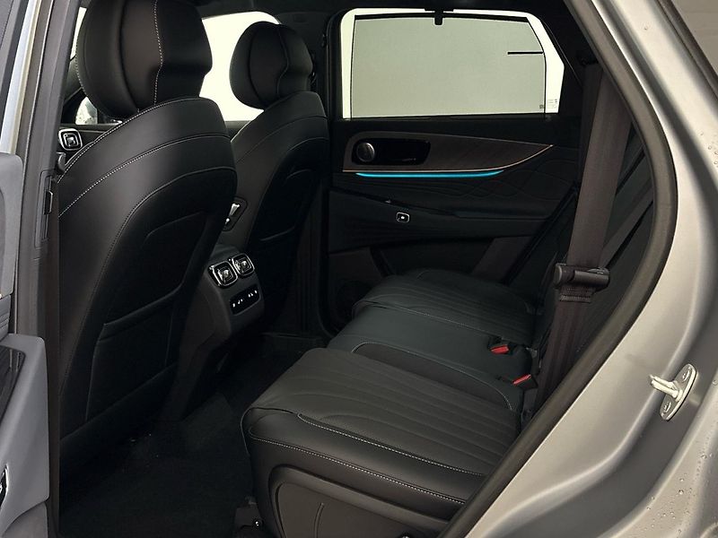 Jaecoo 8 (2026) PHEV AWD Exclusive - fotka 7 z 32