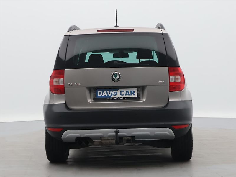 Škoda Yeti 2,0 TDI 103kW DSG 4x4 Xenon - fotka 6 z 31