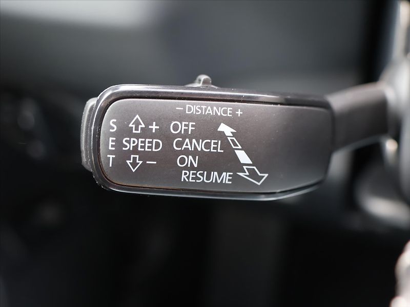 Škoda Karoq 2,0 TDI DSG Sportline 4x4 DPH - fotka 15 z 39