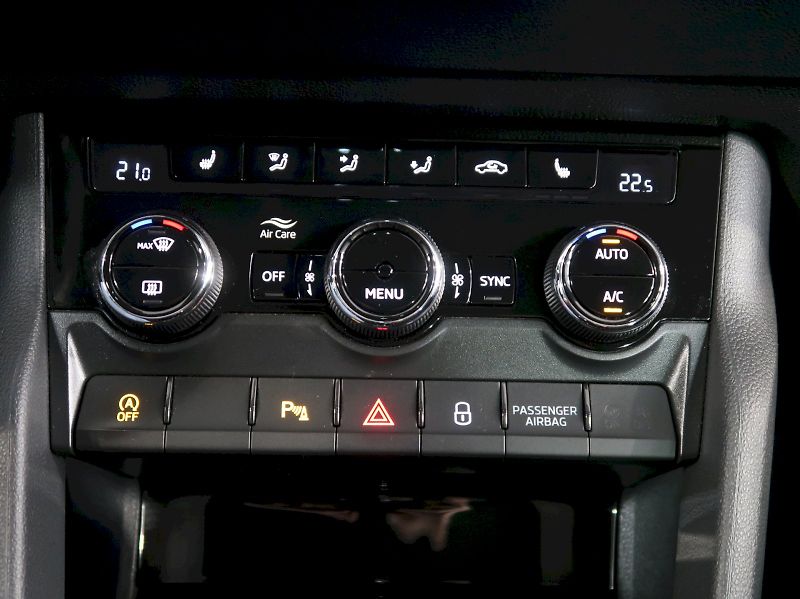 Škoda Karoq (2022) STYLE 2.0TDI 85KW - fotka 34 z 44