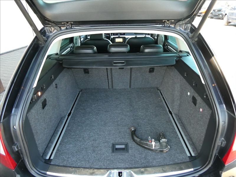 Škoda Superb 2,0 TDi 125kW ELEGANCE,závěs - fotka 14 z 47