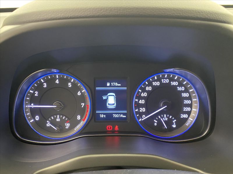 Hyundai Kona 1,0 T-GDI 88kW Style - fotka 11 z 24