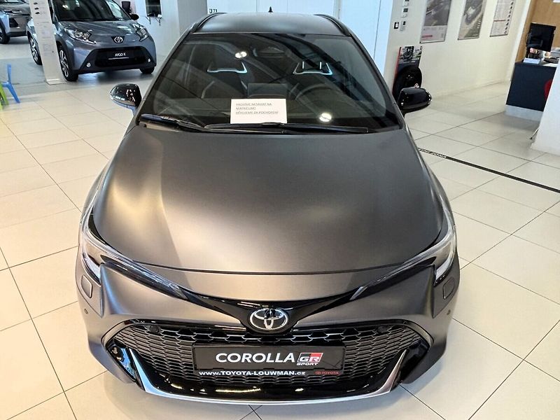 Toyota Corolla 2,0 TS GR Sport - fotka 2 z 9