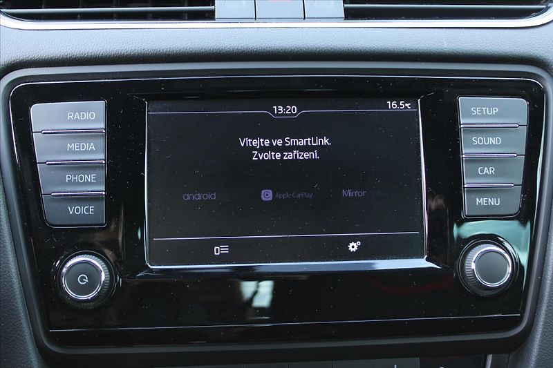 Škoda Octavia 2.0TSI 162kW RS BI-XENON ČR - fotka 16 z 26