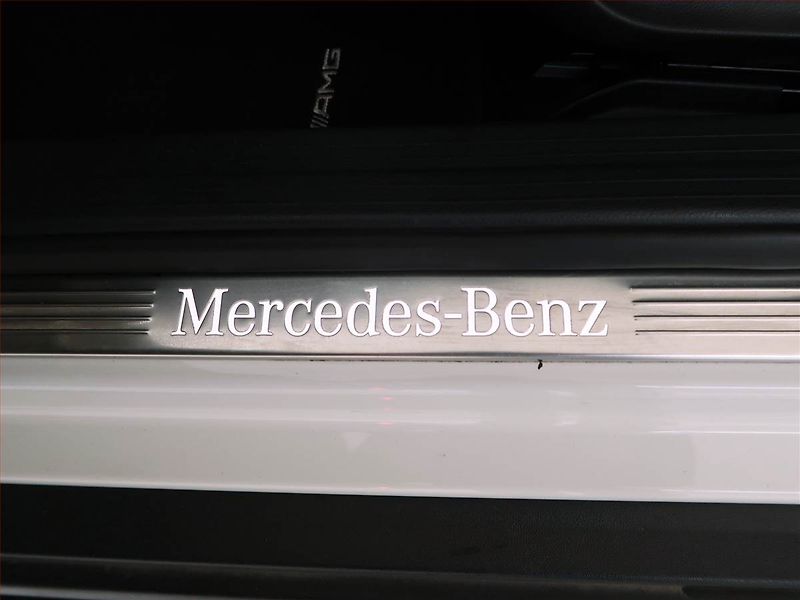 Mercedes-Benz GLA (2017) AMG line 200 d 4MATIC - fotka 21 z 22