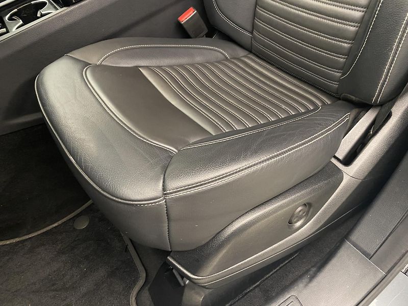 Mercedes-Benz GLE 350d 4MATIC AMG AUT CZ - fotka 25 z 53