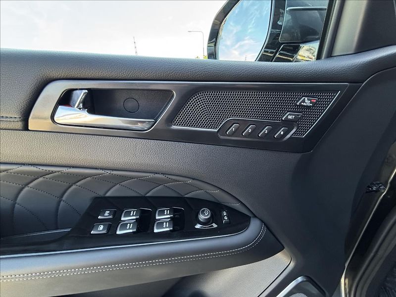 KGM Rexton 2,2 e-XDI 148kW AWD Premium - fotka 19 z 39