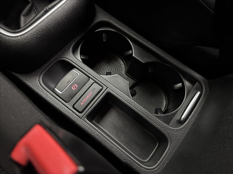Volkswagen Tiguan 2,0 110kW 4X4 NAVI SERVIS TZ - fotka 29 z 41