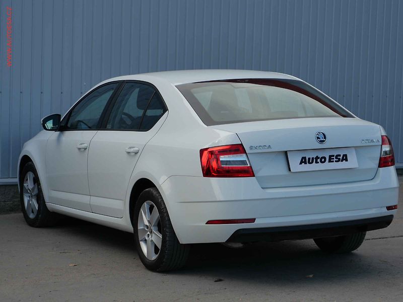 Škoda Octavia (2018) 1.4 TSi, ČR - fotka 6 z 24