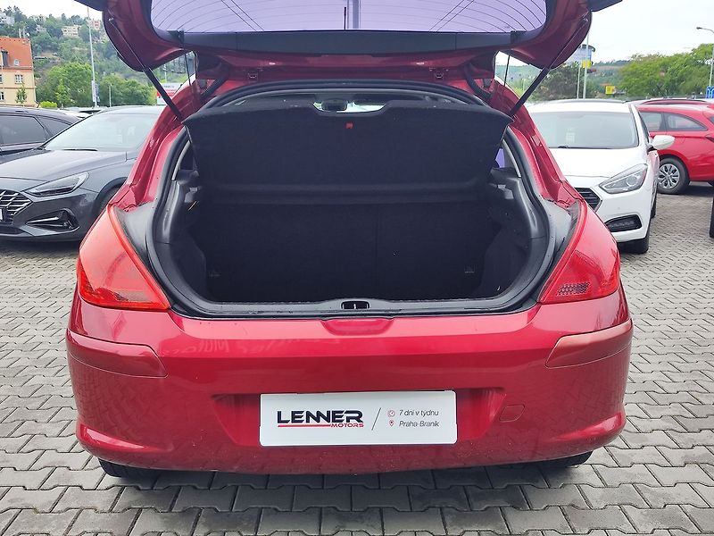 Peugeot 308 1.6VTi/88kW Premium - fotka 9 z 21