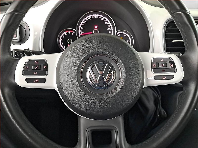 Volkswagen Beetle (2016) 1.2 TSI, ČR,1.maj, Bi-Xenony - fotka 17 z 19