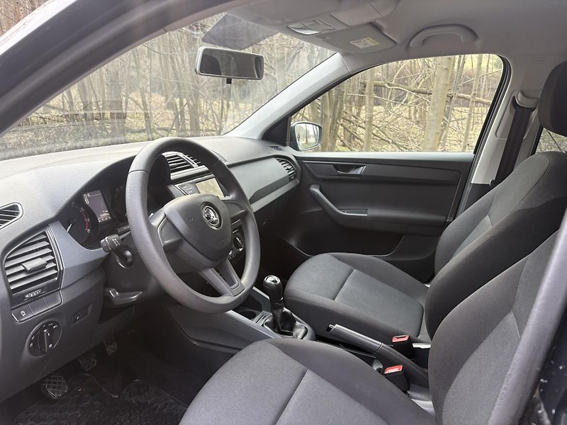 Škoda Fabia (2017) 1.0 TSi 70 kW, klima - fotka 8 z 20