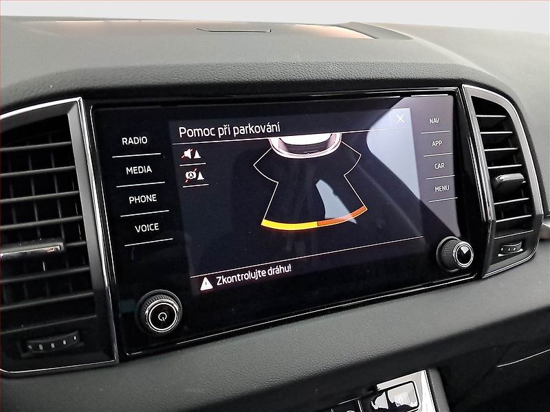 Škoda Karoq (2023) 1.5 TSI - fotka 15 z 22